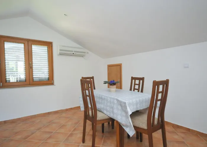 Tilia Apartments