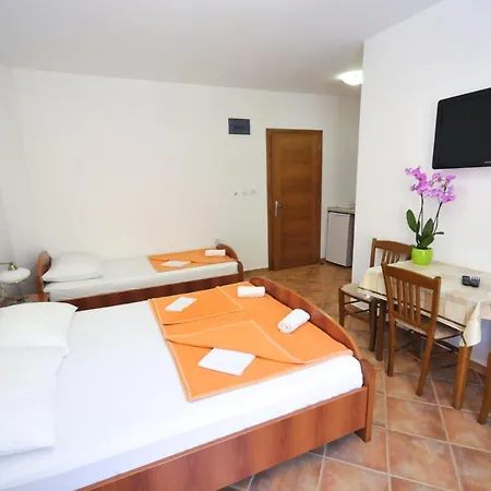 Tilia Apartments Budva Exterior photo