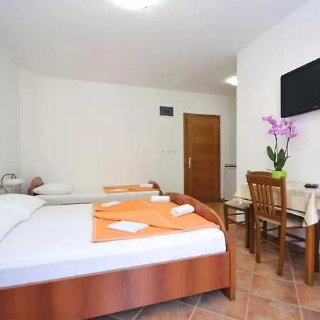 Tilia Apartments Budva Exterior photo